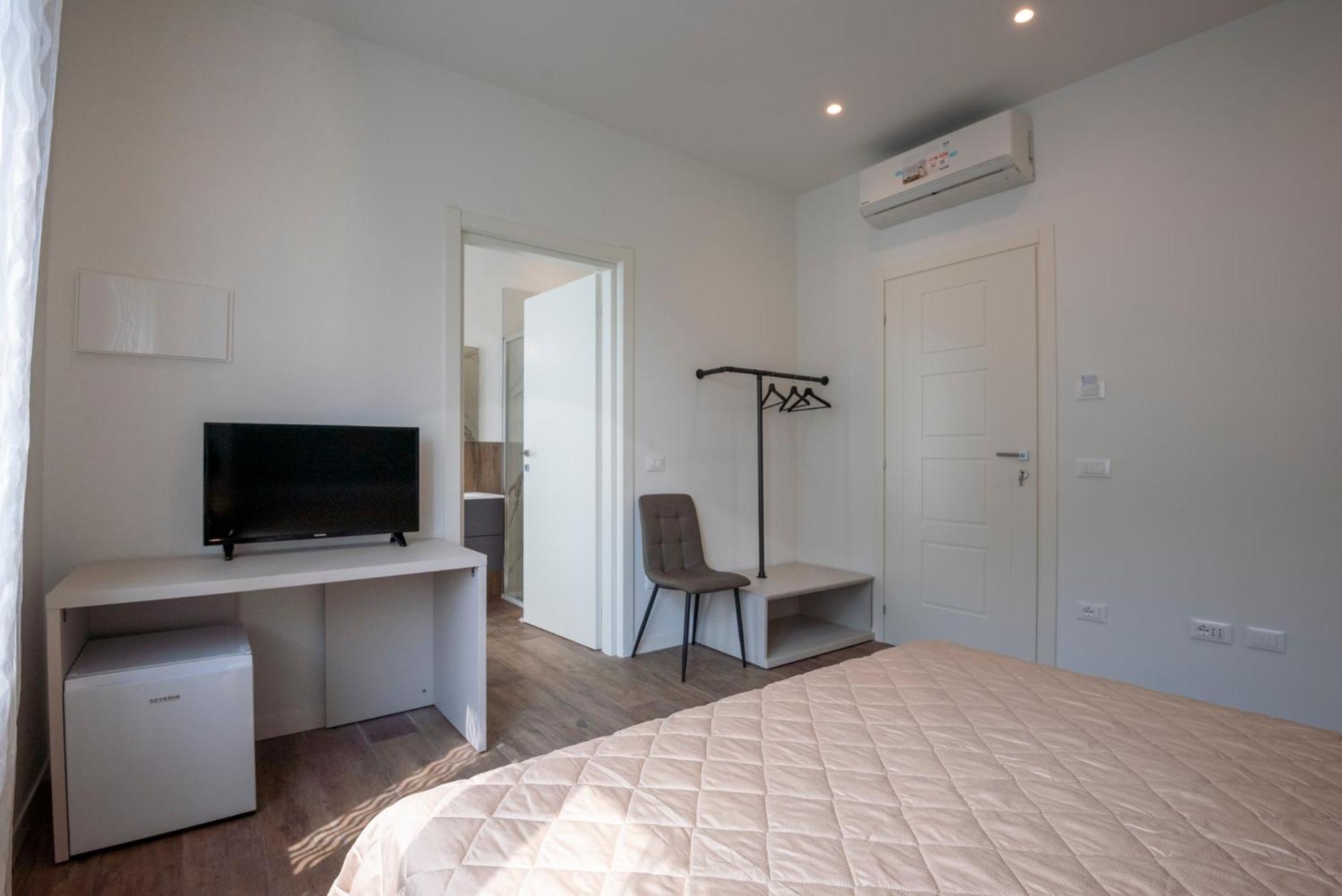 Iarsera Rooms And Apartment Lucca Eksteriør billede